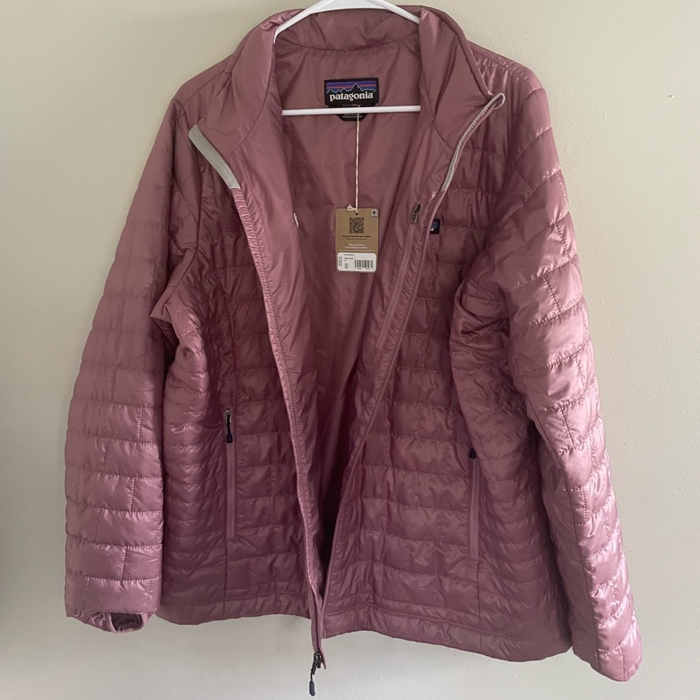 Patagonia Women's Mauve Puffer Jacket